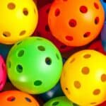 Balles pickeball jouer interieur guide