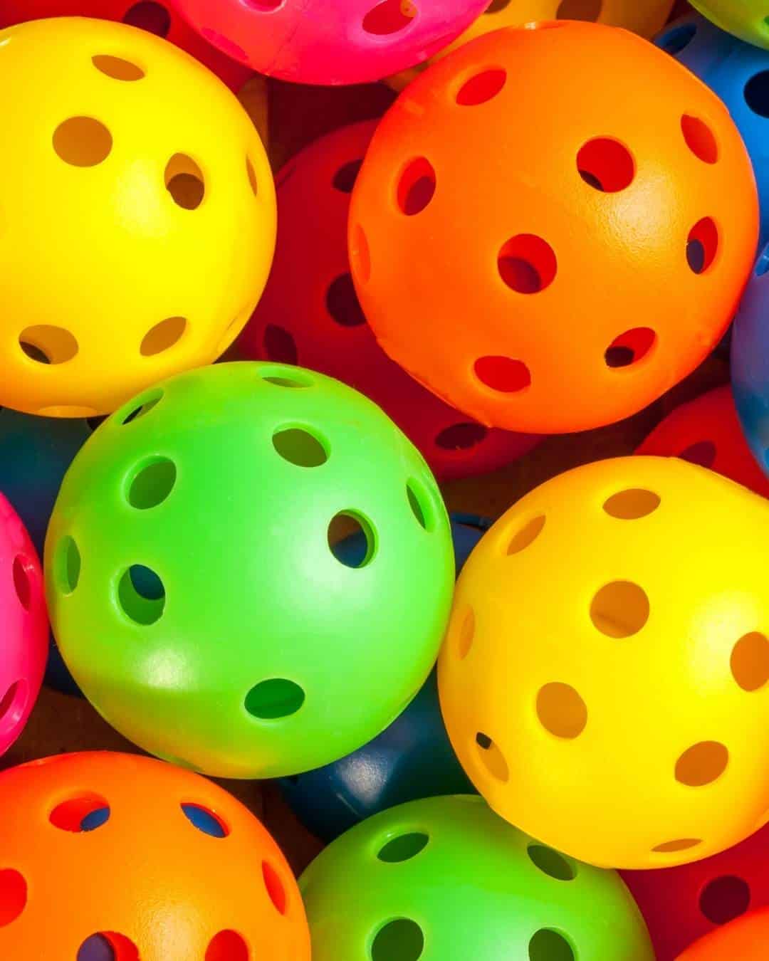 Balles pickeball jouer interieur guide