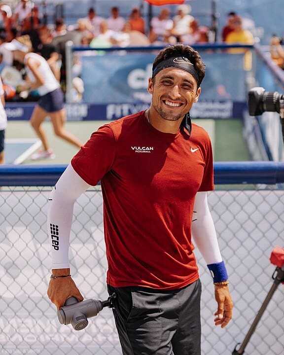 Jay Devilliers, joueur professionnel de pickleball