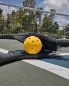 Raquettes balles Pickleball terrain