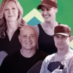 Affiche du Pickleball Slam : quatre légendes du tennis avec des raquettes de pickleball — match d’exhibition télédiffusé.