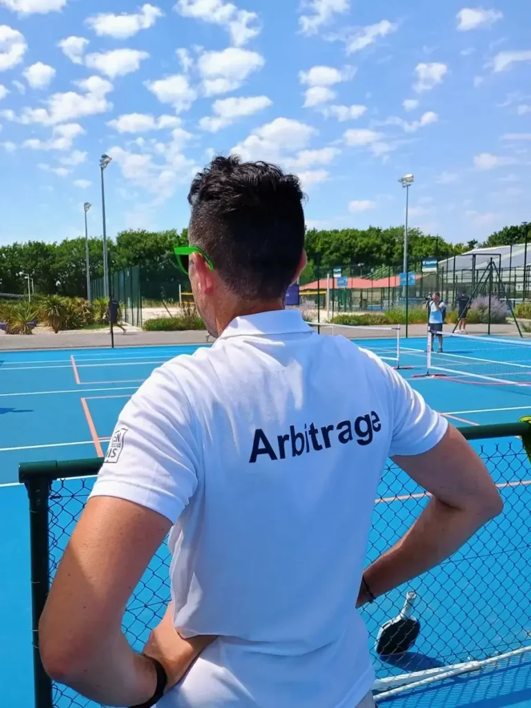 Formation pickleball : comment devenir arbitre ? 